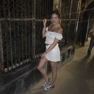 Meet your Posher, Cristina